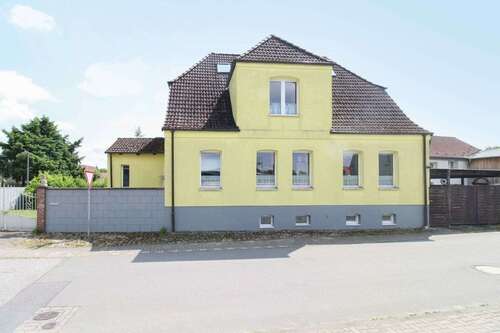 Foto - Haus zum Kaufen in Neustadt-Glewe 99.000,00 € 177 m²