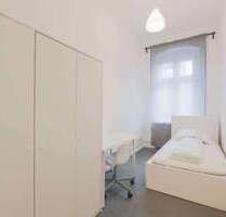 WG-Zimmer in Berlin 700,00 € 8 m²
