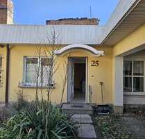 Haus zum Kaufen in Mühlhausen Thüringen 200.000,00 € 235 m² - Mühlhausen / Thüringen