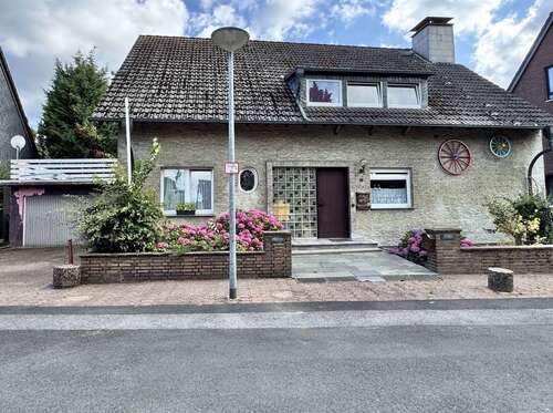 Foto - Haus zum Kaufen in Rheinberg 450.000,00 € 221 m²