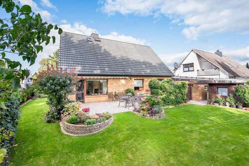 Foto - Haus zum Kaufen in Norderstedt 679.000,00 € 175 m²
