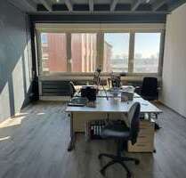 Büro in Nürnberg 300,00 € 8 m² - 300,00 EUR Kaltmiete, ca.  8,00 m² in Nürnberg (PLZ: 90441)