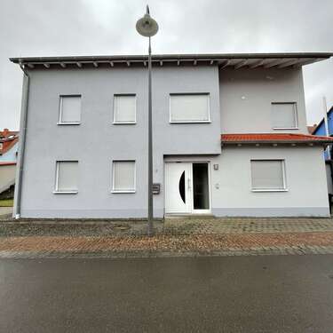 Foto - Haus zum Mieten in Katzweiler 2.300,00 € 320 m²