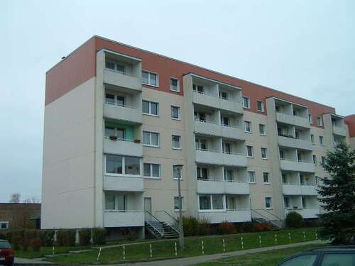 Foto - Wohnung zum Mieten in Finsterwalde 267,35 € 48.52 m²