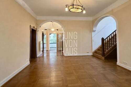 Foto - Haus zum Kaufen in Wiesbaden 1.280.000,00 € 280 m²