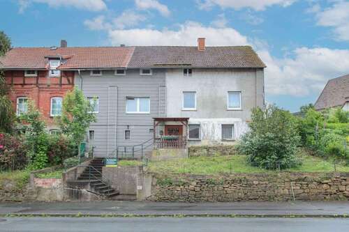 Foto - Haus zum Kaufen in Uslar 49.000,00 € 90.01 m²