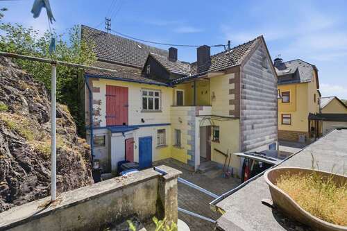 Foto - Haus zum Kaufen in Oberneisen 89.000,00 € 106 m²