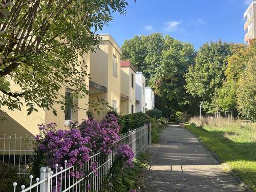 Foto - Haus zum Mieten in Frankfurt 2.200,00 € 148.75 m²
