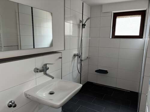 Foto - Wohnung zum Mieten in Oberhausen 408,85 € 77 m²