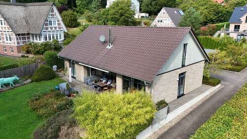Foto - Haus zum Kaufen in Bendestorf Ndh. 995.000,00 € 134 m²