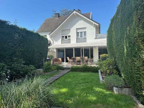Foto - Haus zum Kaufen in Köln, Merheim 840.000,00 € 172 m²