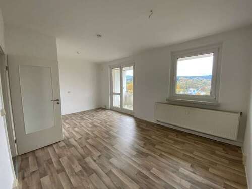 Foto - Wohnung zum Mieten in Suhl 588,59 € 80.93 m²