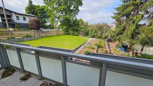 Foto - Haus zum Mieten in Weinböhla 2.300,00 € 155 m²