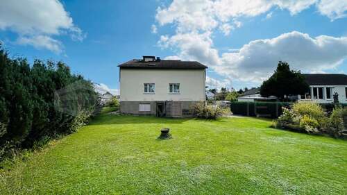 Foto - Haus zum Kaufen in Taunusstein 549.000,00 € 180 m²