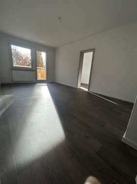 Foto - Wohnung zum Mieten in Lichtenstein 391,10 € 69.84 m²