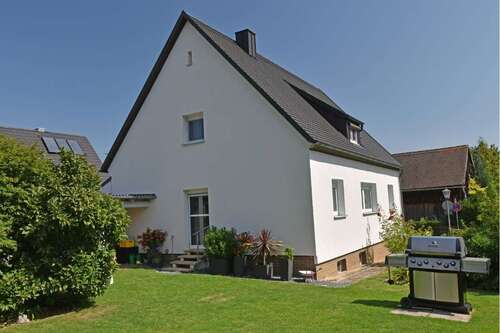 Foto - Haus zum Kaufen in Poppenricht 399.000,00 € 115 m²