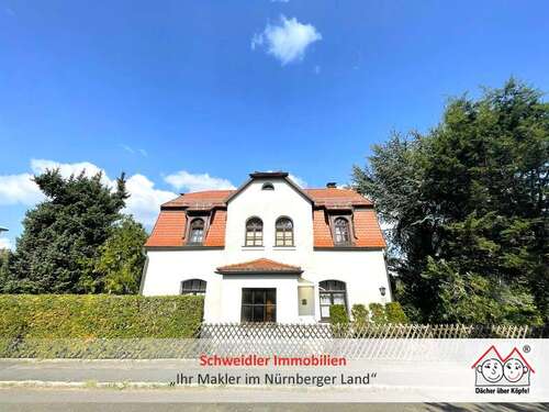 Foto - Haus zum Kaufen in Henfenfeld 438.000,00 € 121.36 m²
