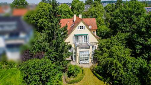 Foto - Haus zum Kaufen in Stuttgart 1.485.000,00 € 205 m²