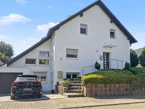 Foto - Haus zum Kaufen in Bretten 648.000,00 € 191.6 m²