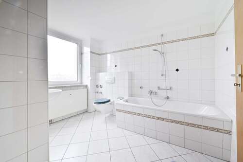 Foto - Wohnung zum Mieten in Zwickau 330,00 € 50.55 m²
