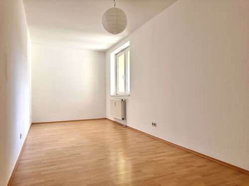 Foto - Wohnung zum Mieten in Magdeburg 420,00 € 76 m²