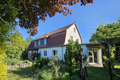 Foto - Haus zum Kaufen in Oberkrämer 830.000,00 € 335.83 m²