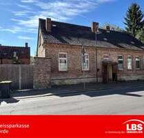 Haus zum Kaufen in Hötensleben 147.000,00 € 185 m²