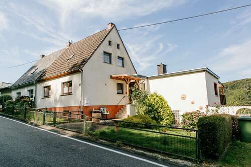 Foto - Haus zum Kaufen in Isenburg 249.000,00 € 160 m²