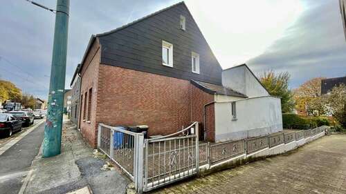 Foto - Haus zum Kaufen in Essen 319.000,00 € 121 m²