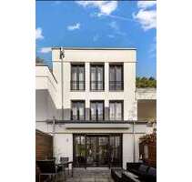 Haus zum Kaufen in Düsseldorf 1.800.000,00 € 225 m²