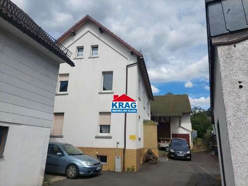 Foto - Haus zum Kaufen in Breidenbach 99.000,00 € 220 m²