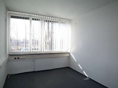 Foto - Büro in Berlin 627,00 € 66 m² - 627,00&nbsp;EUR Kaltmiete, ca.&nbsp; 66,00&nbsp;m&sup2;