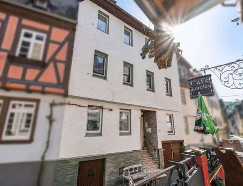 Foto - Haus zum Kaufen in Sankt Goarshausen 249.000,00 € 214.66 m²