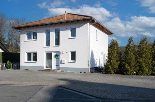 Foto - Haus zum Kaufen in Stelzenberg 728.000,00 € 220 m²