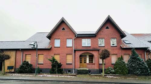 Foto - Haus zum Kaufen in Beetzendorf 220.000,00 € 316 m²