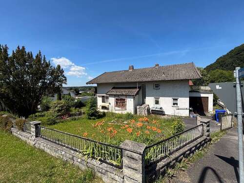 Foto - Haus zum Kaufen in Marktl 245.000,00 € 177 m²