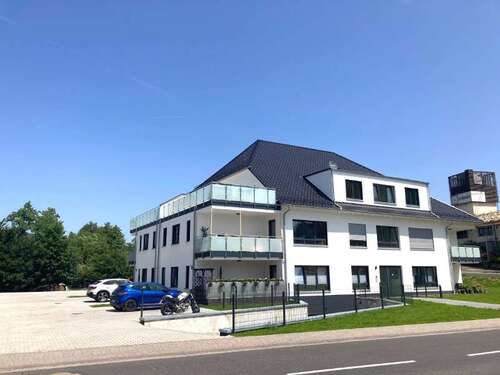 Foto - Wohnung zum Mieten in PETERSBERG BÖCKELS 1.990,00 € 204 m²