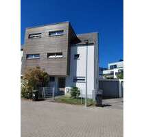 Haus zum Mieten in Mülheim an der Ruhr 2.250,00 € 140 m²