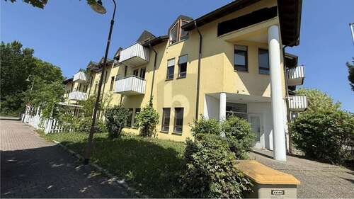 Foto - Haus zum Kaufen in Brackenheim 3.950.000,00 € 1196 m²