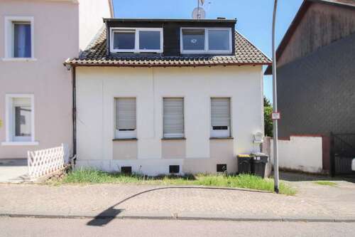 Foto - Haus zum Kaufen in Saarbrücken 230.000,00 € 148.02 m²