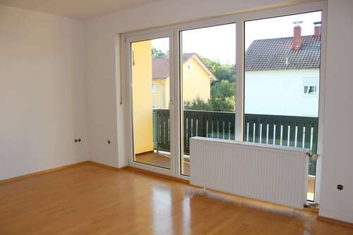 Foto - Wohnung zum Mieten in Plattling 750,00 € 75 m²