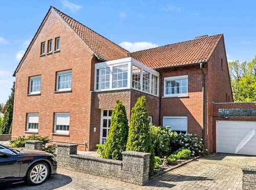 Foto - Haus zum Kaufen in Niedernwöhren 345.000,00 € 318 m²