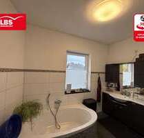 Haus zum Kaufen in Stadtoldendorf 265.000,00 € 98 m²