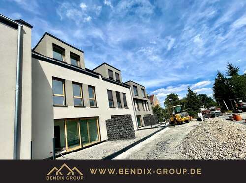 Foto - Haus zum Kaufen in Neukieritzsch 631.920,00 € 157.98 m²