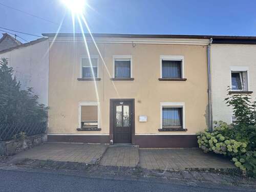 Foto - Haus zum Kaufen in Merzig 75.000,00 € 88 m²