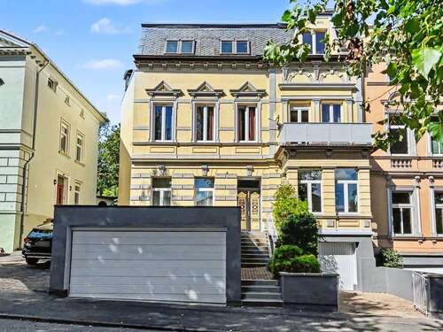 Foto - Haus zum Kaufen in Iserlohn 689.900,00 € 498 m²