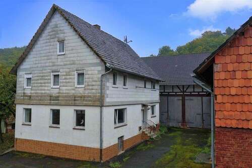 Foto - Haus zum Kaufen in Sontra 70.000,00 € 165 m²