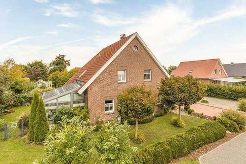 Foto - Haus zum Kaufen in Bunde 439.000,00 € 210 m²