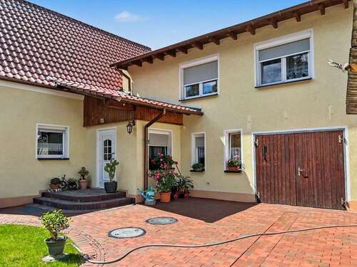 Foto - Haus zum Kaufen in Annaburg 230.000,00 € 125 m²