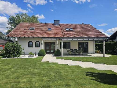 Foto - Haus zum Kaufen in Zorneding 2.090.000,00 € 242 m²